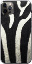 Geschikt voor iPhone 12 Pro Max hoesje - Dierenprint - Zebra - Zwart - Wit - Siliconen Telefoonhoesje