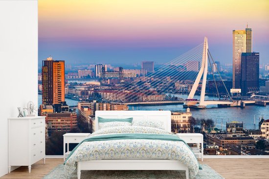 Behang - Fotobehang Rotterdam - Skyline - Zonsondergang - Breedte 420 cm x hoogte 280 cm