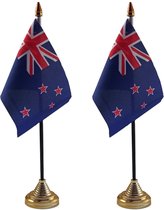 2x stuks nieuw Zeeland tafelvlaggetjes 10 x 15 cm met standaard