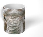 Mok - Koffiemok - Close-up portret van een olifant - Mokken - 350 ML - Beker - Koffiemokken - Theemok