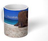 Mok - Een strand op Sint Maarten - 350 ML - Beker