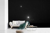 Behang - Fotobehang Maan en Venus aan de donkere hemel - zwart wit - Breedte 600 cm x hoogte 400 cm