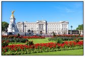 Gazon in bloei voor het Buckingham Palace in Londen - Foto op Akoestisch paneel - 225 x 150 cm