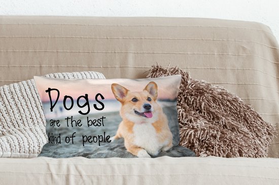 Sierkussen - Citation de Chiens «les chiens sont le Best type de personnes» et un arrière-plan avec un chien sur la plage