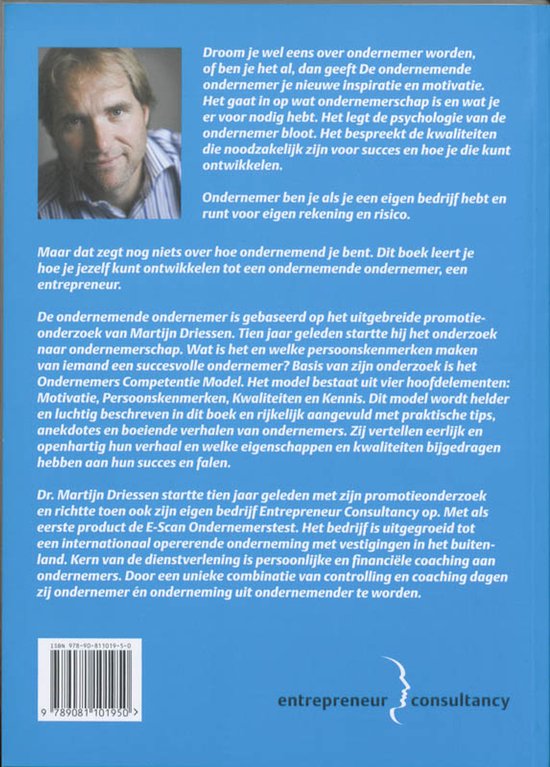Een man kijkt serieus naar de camera op de achterkant van een boek. De tekst 'De ondernemende ondernemer' staat erop.