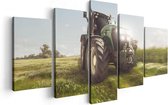 Artaza Canvas Schilderij Vijfluik Tractor op het Gras - Trekker - 100x50 - Foto Op Canvas - Canvas Print