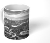 Mok - Uitzicht over het Aziatische Foshan in China - zwart wit - 350 ML - Beker