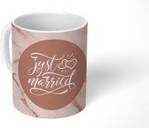 Mok - Koffiemok - Just married - Quotes - Spreuken - Trouwen - Mokken - 350 ML - Beker - Koffiemokken - Theemok