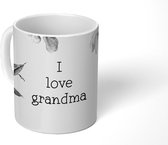 Mok - Koffiemok - Spreuken - Quotes I Love Grandma - Oma - Grootouders - zwart wit - Mokken - 350 ML - Beker - Koffiemokken - Theemok - Mok met tekst