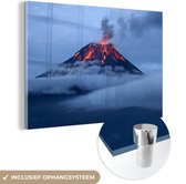MuchoWow® Glasschilderij 60x40 cm - Schilderij acrylglas - Lava uitbarsting in de schemering - Foto op glas - Schilderijen