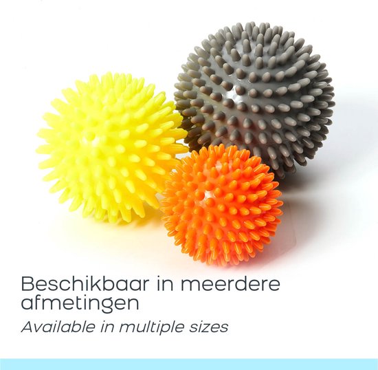 Gele, oranje en grijze stekelige massageballen in verschillende maten.