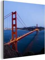 Wanddecoratie Metaal - Aluminium Schilderij Industrieel - Golden Gate Bridge verlicht in de avond - 90x90 cm - Dibond - Foto op aluminium - Industriële muurdecoratie - Voor de woonkamer/slaapkamer