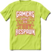 Gamers don't die T-shirt | Neon Rood | Gaming kleding | Grappig game verjaardag cadeau shirt Heren – Dames – Unisex | - Groen - 3XL