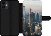 Bookcase Geschikt voor iPhone 12 telefoonhoesje - New York - Skyline - Amerika - Met vakjes - Wallet case met magneetsluiting