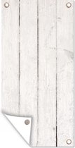Tuinposter Muur - Planken - Wit - 40x80 cm - Wanddecoratie Buiten - Tuinposter - Tuindoek - Schuttingposter - Tuinschilderij