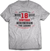 18 Jaar Legend - Feest kado T-Shirt Heren / Dames - Antraciet Grijs / Rood - Perfect Verjaardag Cadeau Shirt - grappige Spreuken, Zinnen en Teksten. Maat S