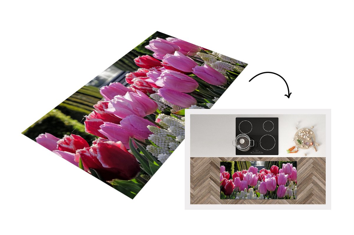 KitchenYeah Keukenloper - Loper keuken - Tulpen voor een fontein in de Keukenhof in Nederland - 120x60 cm - Keukenloper vinyl Multicolor