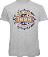 1992 The One And Only | Feest Kado T-Shirt Heren - Dames | Donker Blauw - Goud | Perfect Verjaardag Cadeau Shirt | Grappige Spreuken - Zinnen - Teksten | Maat M