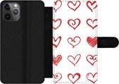 Bookcase Geschikt voor iPhone 11 Pro telefoonhoesje - Een illustratie met hartjes in verschillende vormen - Met vakjes - Wallet case met magneetsluiting