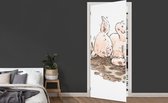 Deursticker een biggetje in de modder - 75x205 cm - Deurposter