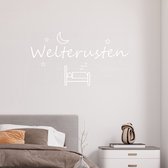 Stickerheld - Muursticker Slaap lekker met bed - Slaapkamer - Droom zacht - Sterren en maan - Nederlandse Teksten - Mat Wit - 41.3x75.2cm