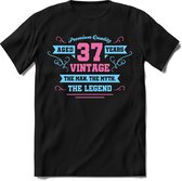 37 Jaar Legend - Feest kado T-Shirt Heren / Dames - Licht Blauw / Licht Roze - Perfect Verjaardag Cadeau Shirt - grappige Spreuken, Zinnen en Teksten. Maat M