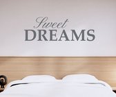 Stickerheld - Muursticker Sweet dreams - Slaapkamer - Droom zacht - Slaap lekker - Engelse Teksten - Mat Donkergrijs - 41.3x122.1cm