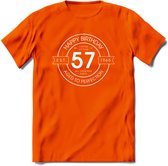 57th Happy Birthday T-shirt | Vintage 1965 Aged to Perfection | 57 jaar verjaardag cadeau | Grappig feest shirt Heren – Dames – Unisex kleding | - Oranje - M