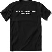 Mijn fiets heeft een afwijking T-Shirt Heren / Dames - Perfect wielren Cadeau Shirt - grappige Spreuken, Zinnen en Teksten. Maat L