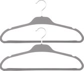 Set van 10x stuks kunststof/rubber kledinghangers grijs 45 x 24 cm - Kledingkast hangers/kleerhangers