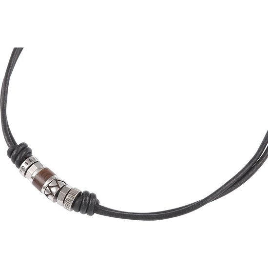 Collier en cuir noir avec des tubes argentés, dont un avec détail aspect bois et inscription "FOSSIL".