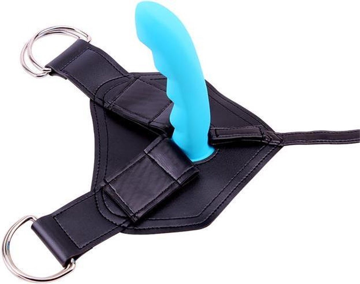 CHISA - Harness And Dildo Cavelier