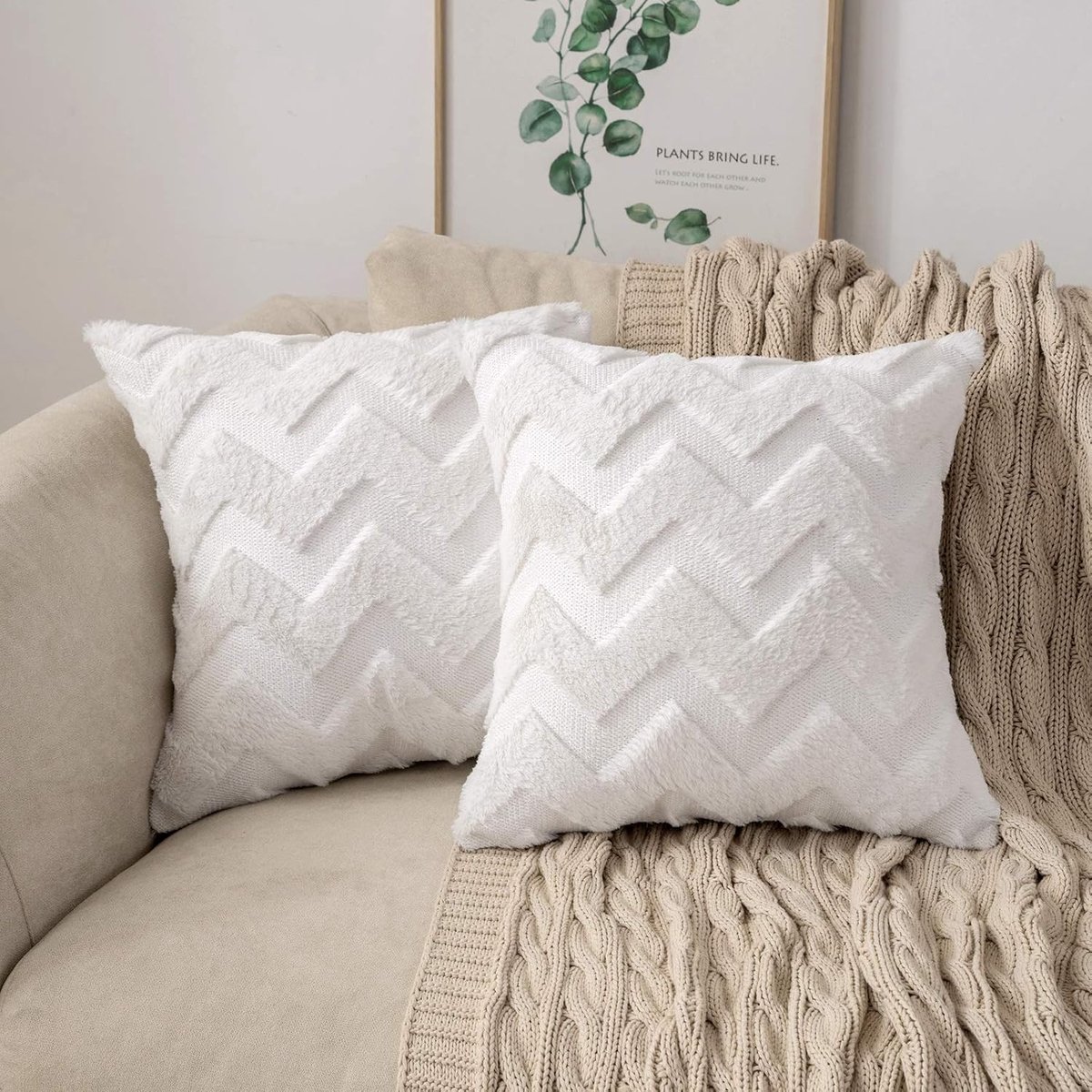 Set van 2 Fluffy Kussenhoezen, Zachte Polyester Kussenhoezen, Decoratieve Kussens met Verborgen Rits voor Woonkamer en Slaapkamer, 40 x 40 cm, Wit en Luxe Design