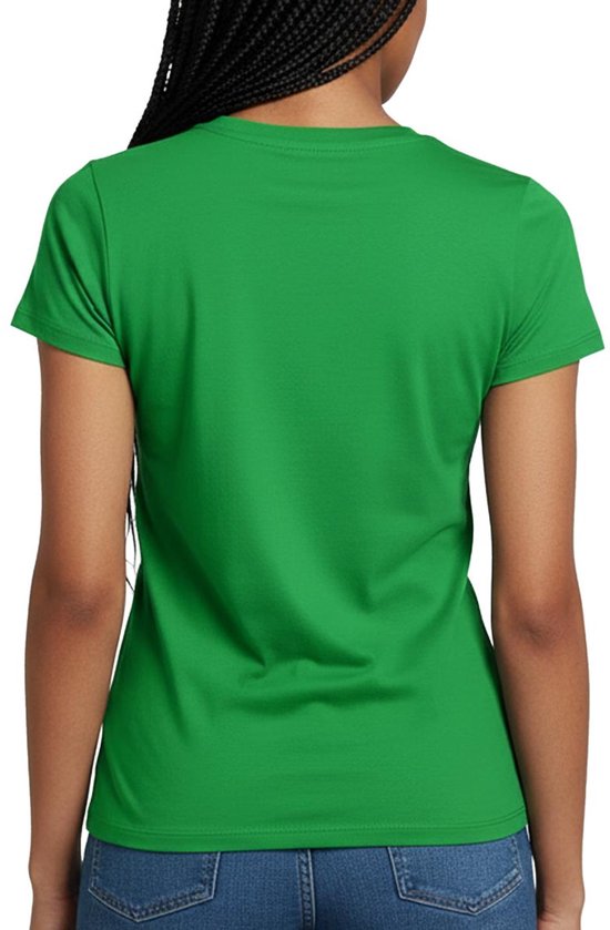 Dames T-shirt met korte mouwen in effen groen.