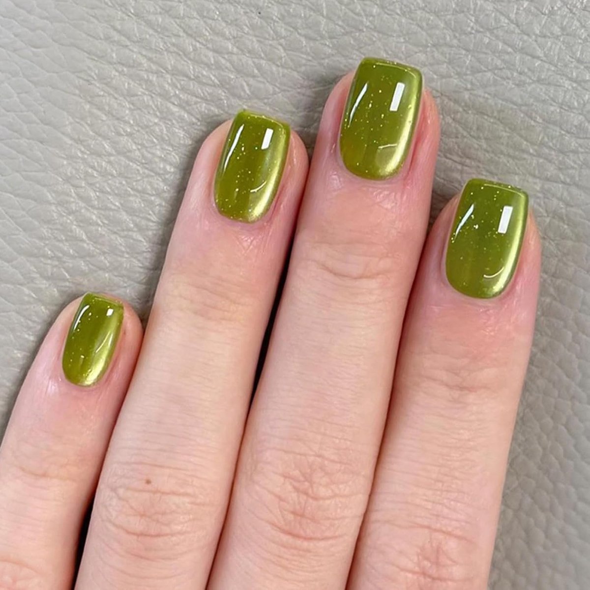 24 stuks nagels om op te plakken hoekig kort, French press on nails groen kattenoog acrylnagels, effen glanzend valse nagels, vierkante zachte gel vingernagels om op te plakken voor vrouwen nail art