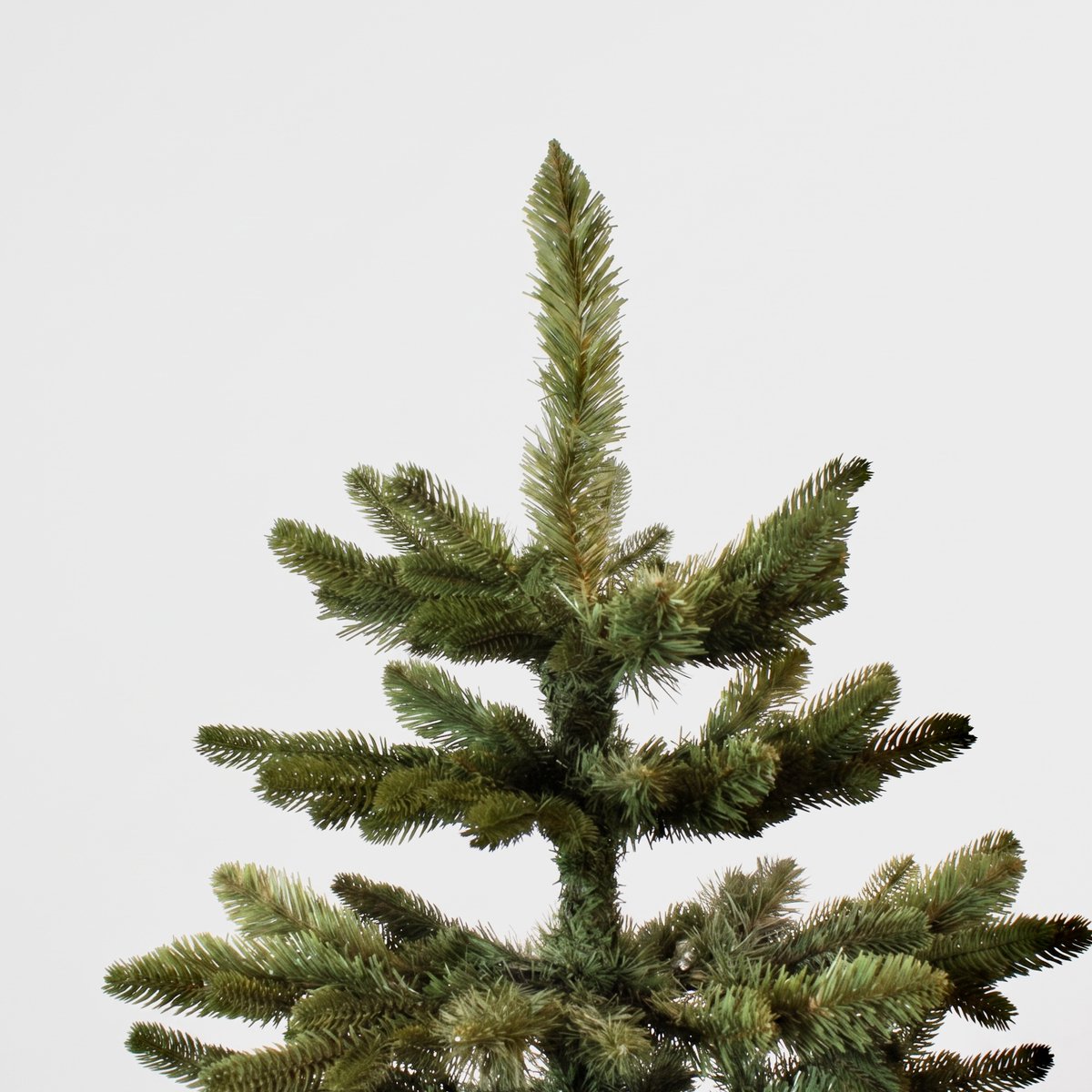 Levensechte Nordmann Kerstboom 180cm (zeer luxe en vol: 1.915 takjes, incl. 990 realistische takjes) - incl. 20 LED Kaars lampjes - 3 jaar Garantie - Unieke Natuurlijke Structuur - Zeer makkelijk op te zetten - Nederlands Design van Christmas1967 – foto 4