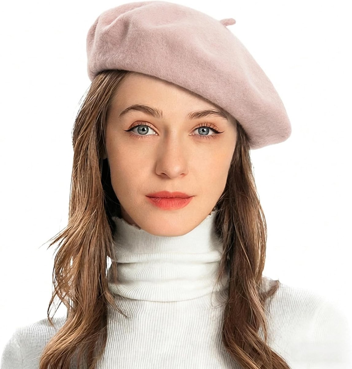 Vrouwelijke klassieke Franse beret in marmerroze, perfecte hoofddeksel voor kunstenaars en modebewuste dames