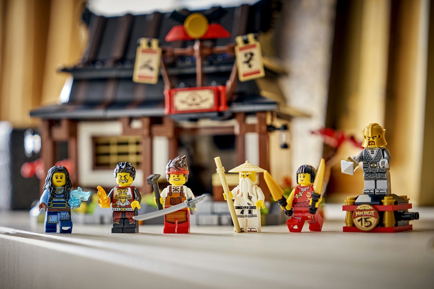 LEGO NINJAGO 15-jarig Jubileum: Smederij De Vier Wapens Bouwpakket voor Kinderen en Volwassenen 71858 — afbeelding 5