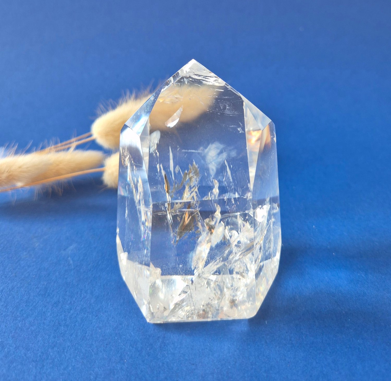 Moonlight Gemstones Premium Bergkristal Punt met Regenboog 284g – Clear Quartz Brazilië Meerkleurig