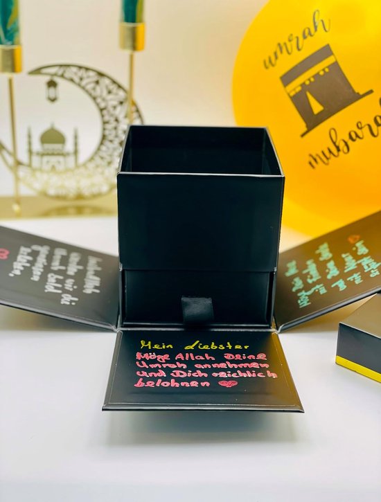 And Hajj Kaaba geschenkdoos voor Hajj en Umrah, met 2 satijnen cadeaulinten en 4 metallic markers — afbeelding 3