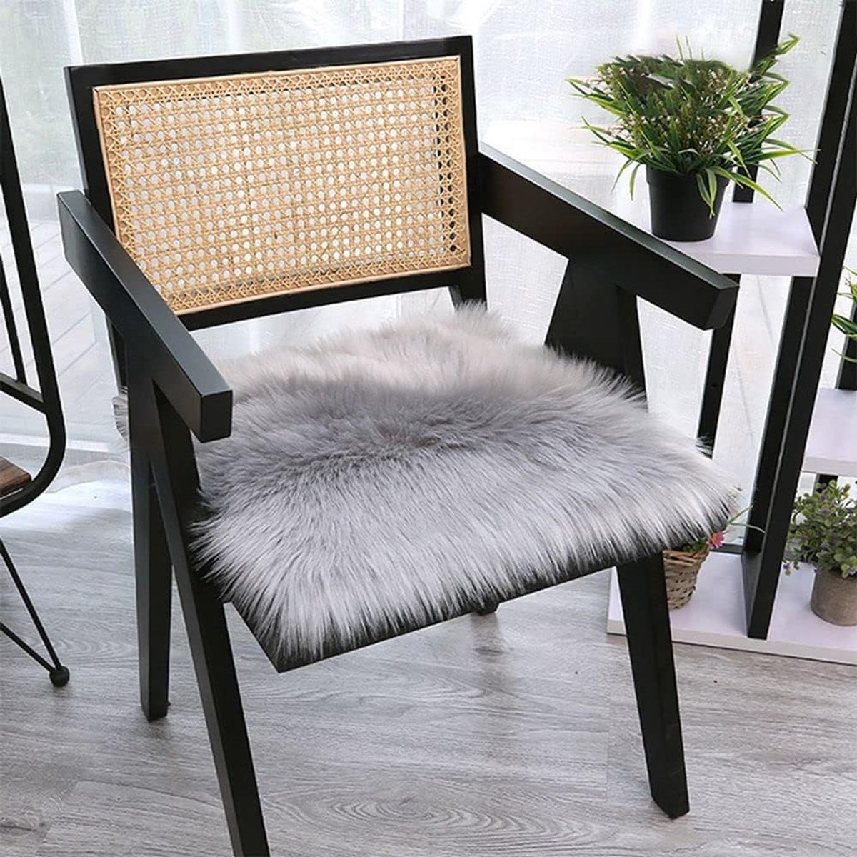 1 Stks Faux Bont Schapenvacht Zijdeachtig Zitkussen Faux Bont Seat Cover Gebied Tapijten voor Thuiskantoor Restaurant Stoel Wol Gebied Tapijt Zachte Pluizige Pluche Stoel Seat Pads Universeel