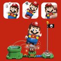 Animaties van LEGO Mario die geluiden maakt, schrikt en blij is, met een speelveld met een pijp en Goomba.