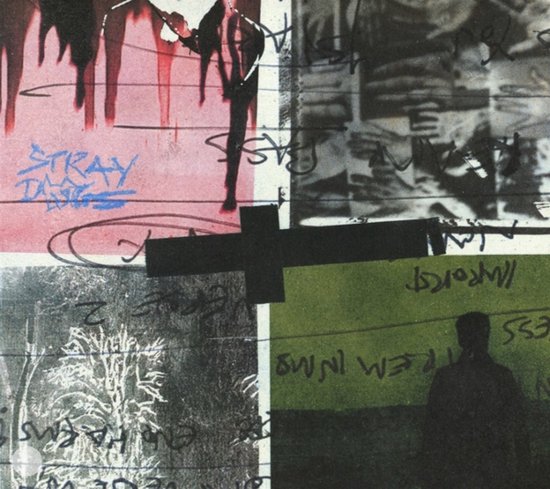 Collage met vier vlakken, rode inktstrepen, tekst 'Stray Dogs' in blauw en een zwart kruis in het midden.