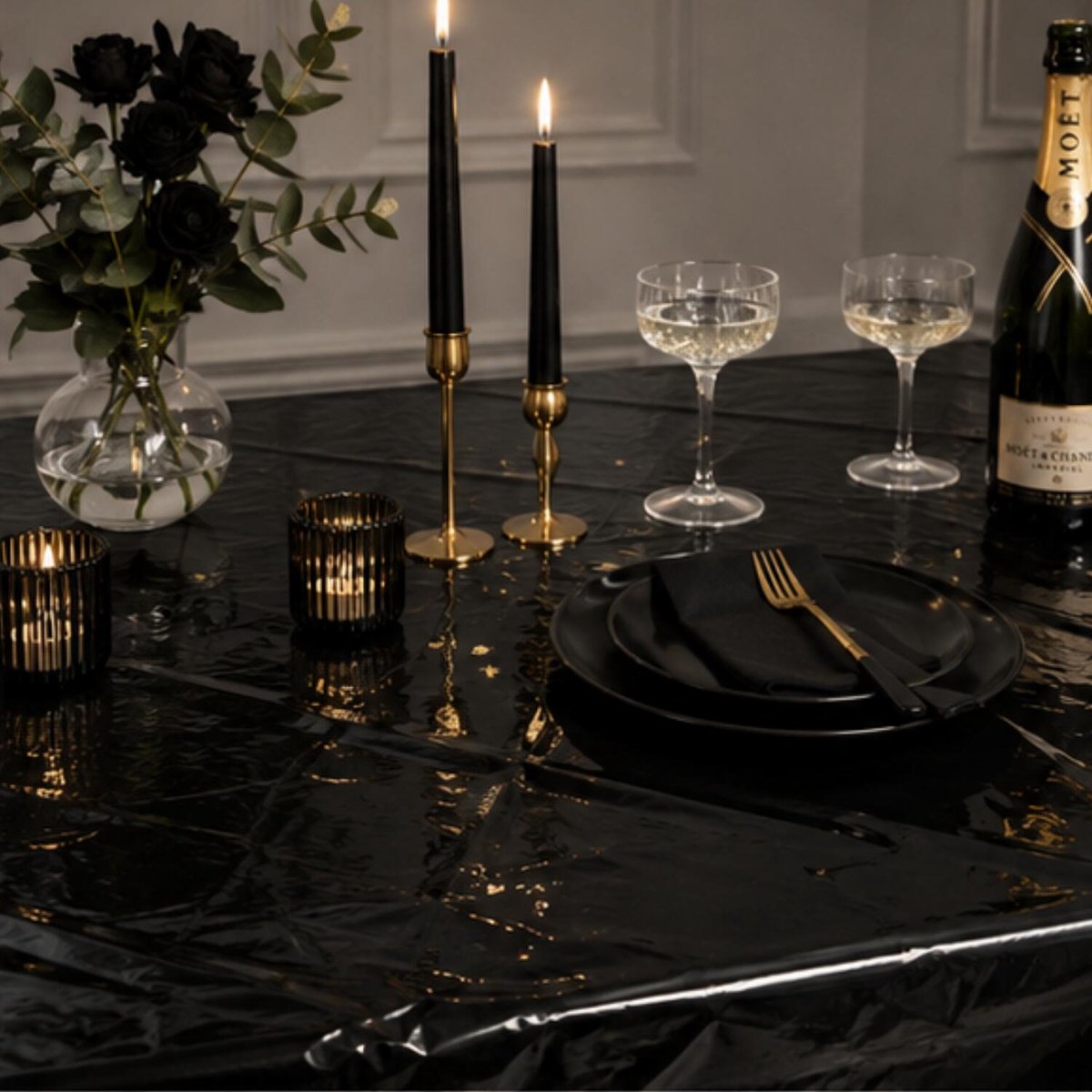 Atosa Feest en verjaardag tafelkleed - tafellaken - metallic zwart - 137 x 182 cm - folie - Rechthoek - tafeldecoratie - feestversiering