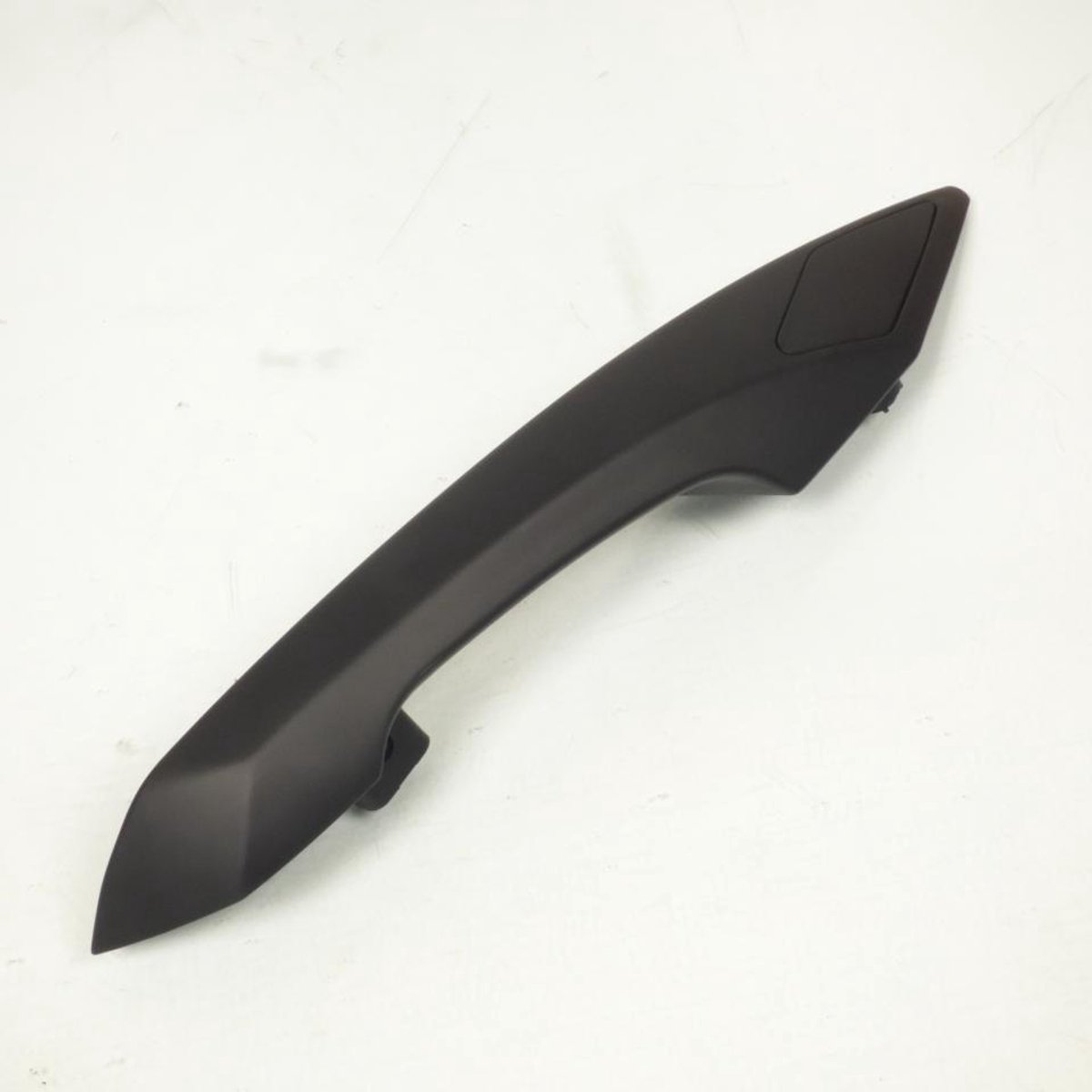 Poignée passager droite pour scooter Peugeot 500 Satelis 769779N1 Noir Neuf