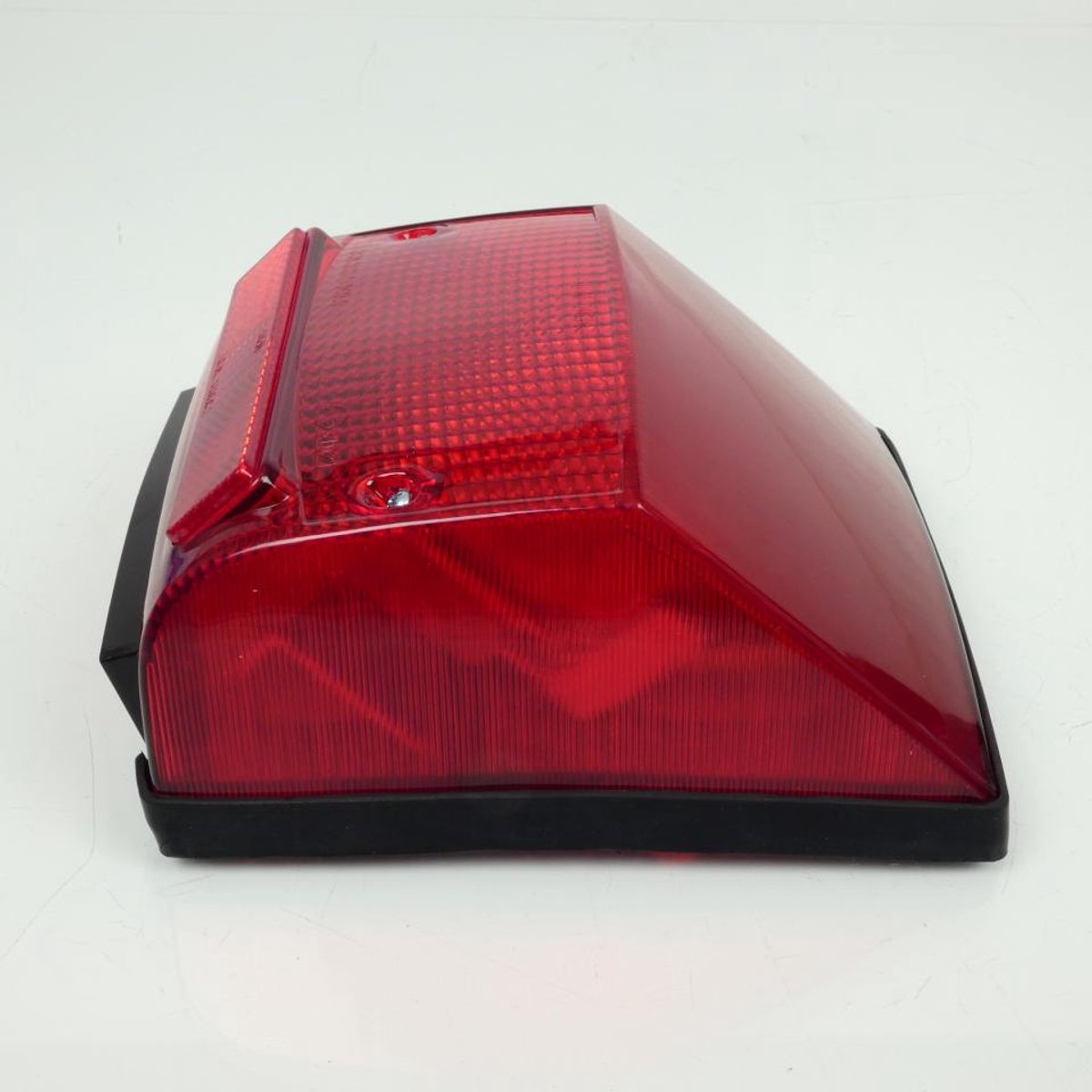Feu arrière Siem pour scooter Piaggio 150 Vespa PX 2011 à 2017 FP70 219091 Neuf