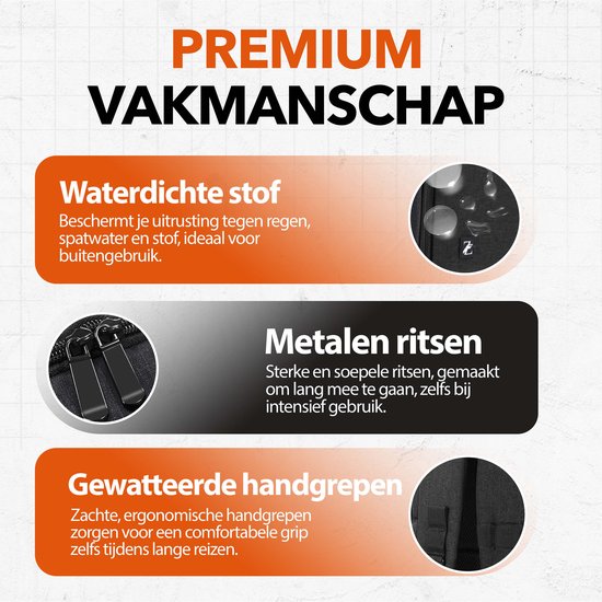 Een zwart met oranje accenten rugzak met waterdichte stof, metalen ritsen en gewatteerde handgrepen.
