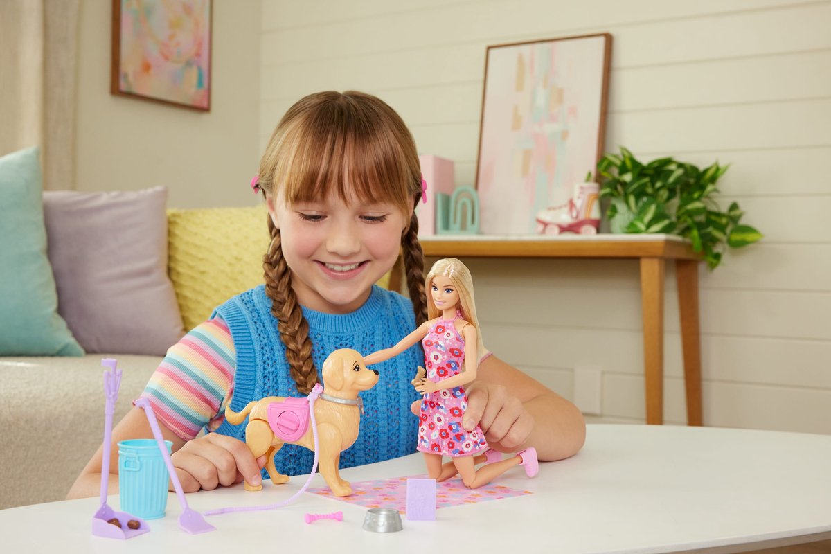 Barbie Malibu Wandelpuppy speelgoedset - Pop en hond die kan poepen en accessoires — afbeelding 4