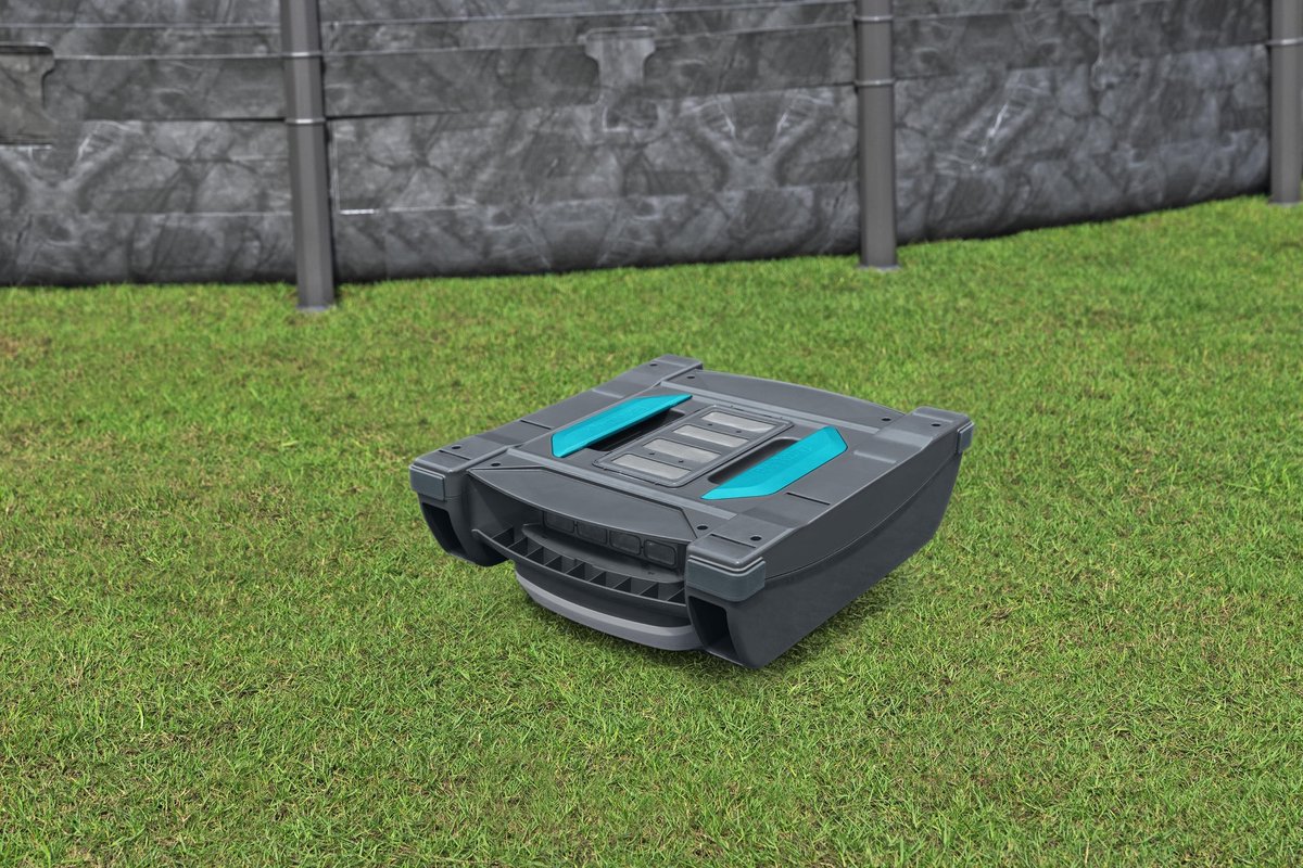 Bestway AquaTronix Pro G300 Pool Robot with Skimmer