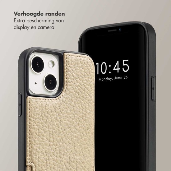 Close-up van beige telefoonhoesje met leertextuur en verhoogde randen.